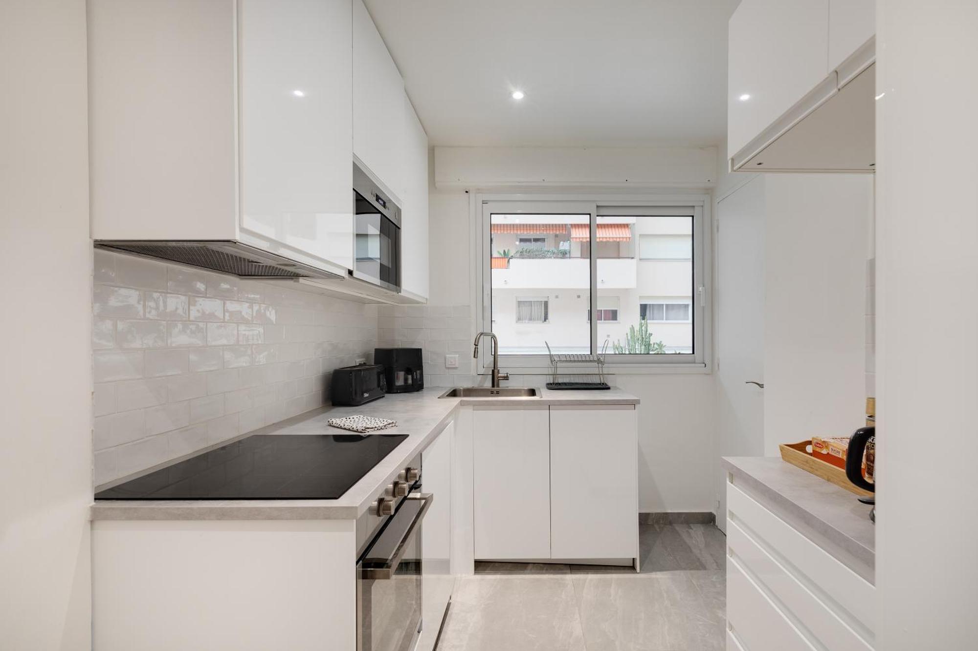 Newly Renovated Charming Downtown Apartment Antibes Exterior photo